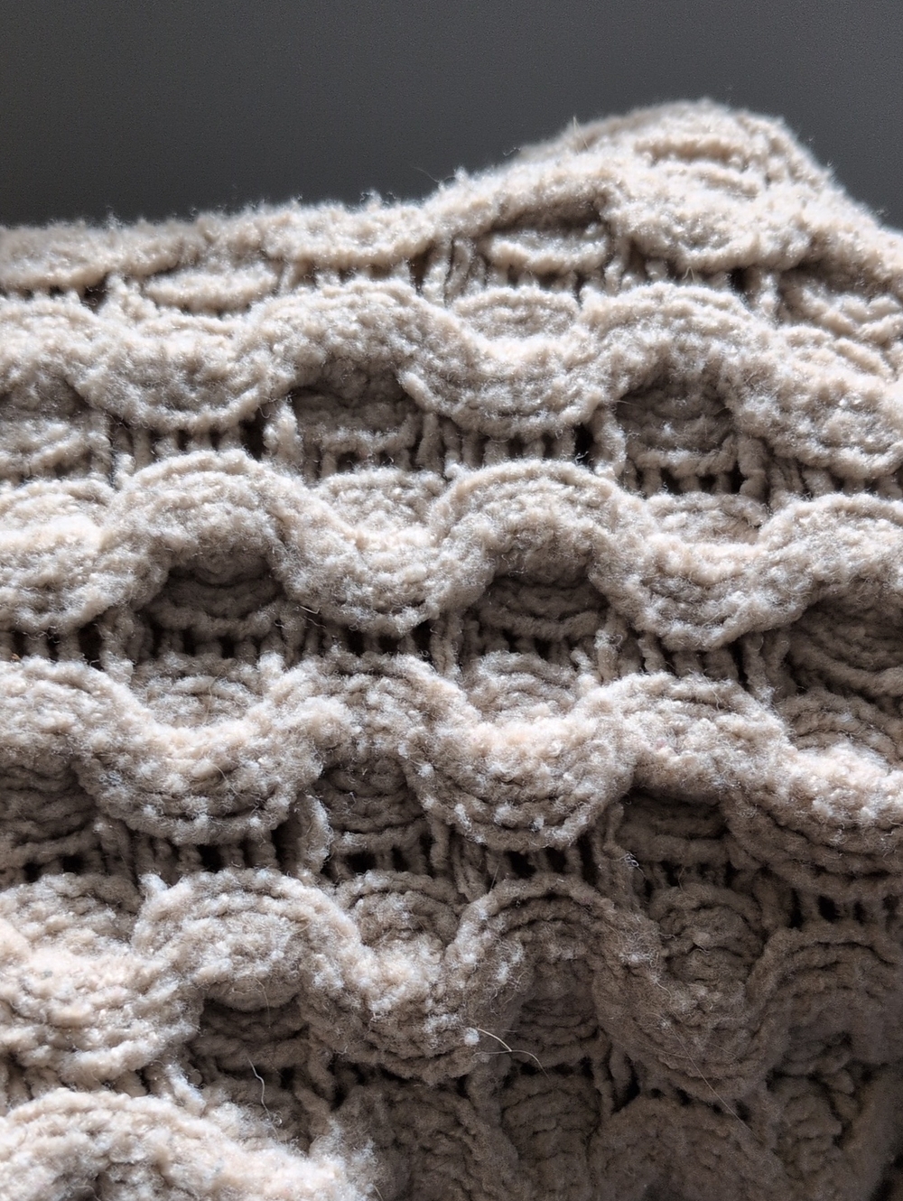 Women’s Cable Knit Sweater - Cream - Picture 7 of 7